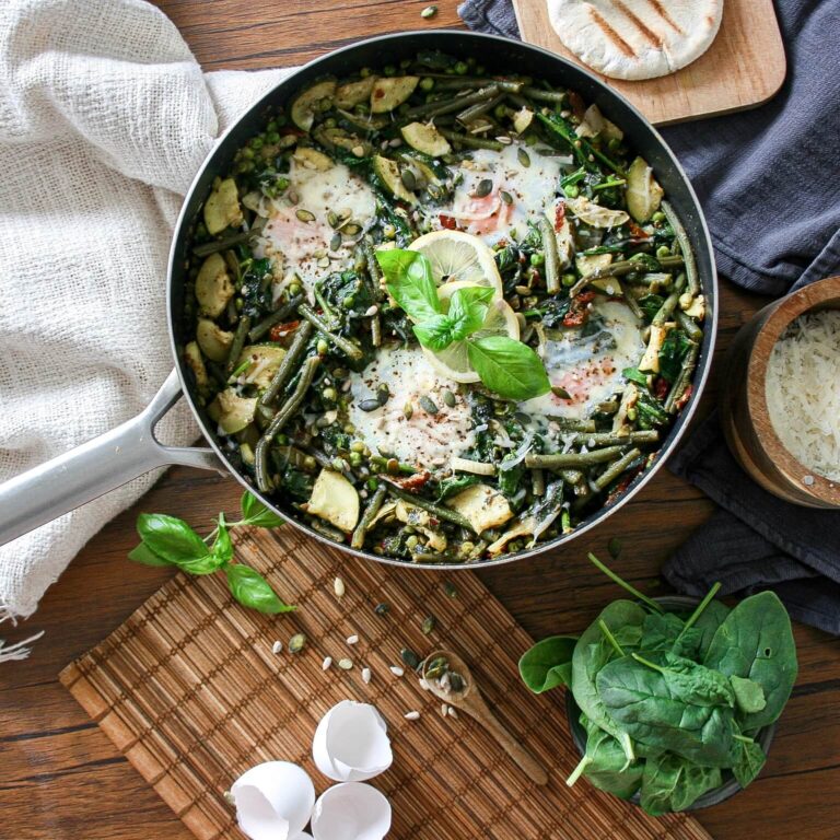 groene shakshuka met pesto
