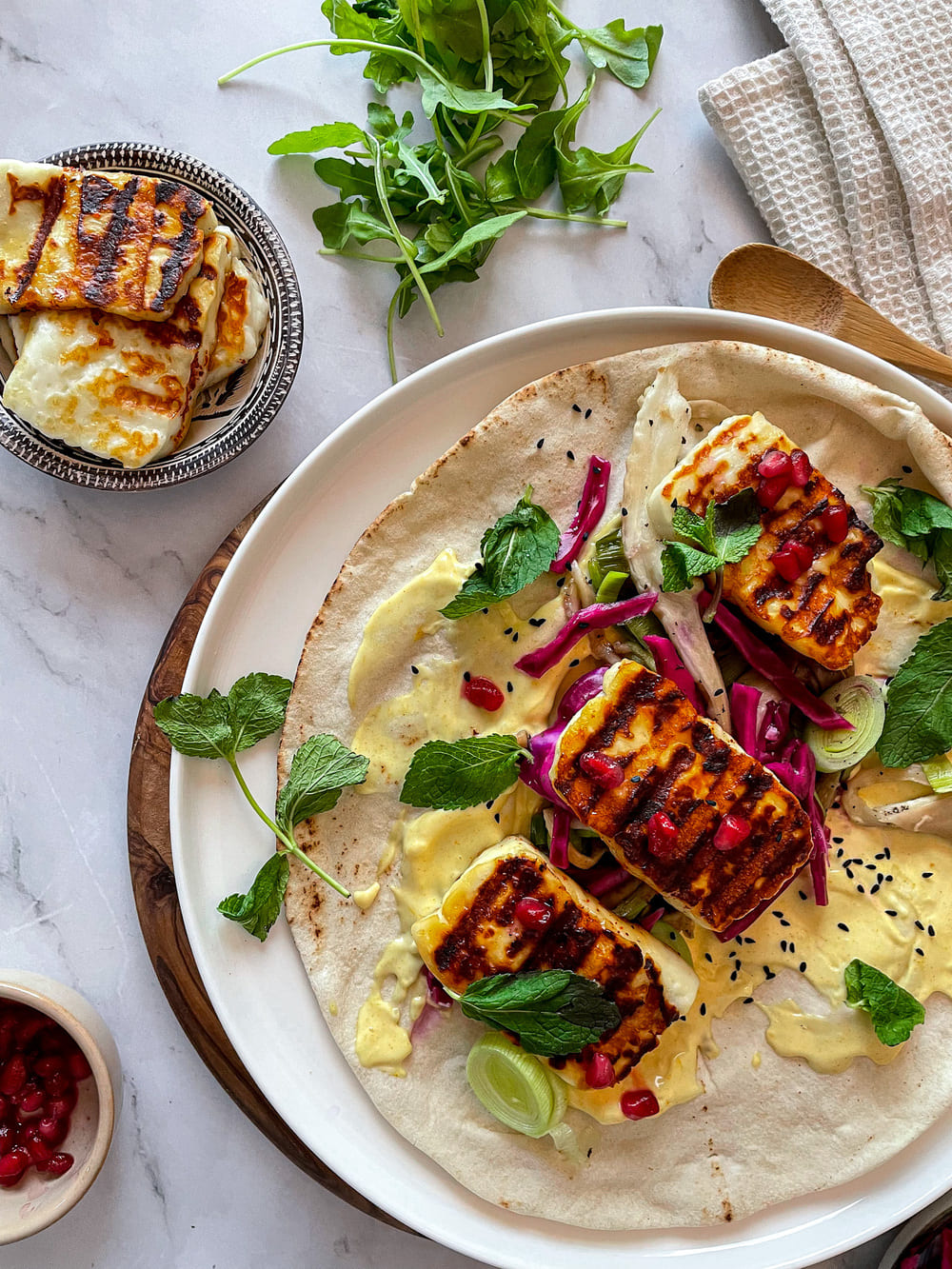platbrood met halloumi