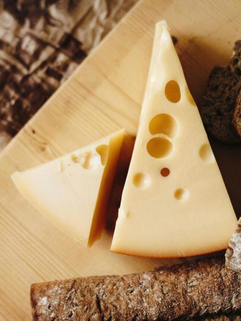 Is kaas vegetarisch? Wat je moet weten over kaas en vegetariër zijn