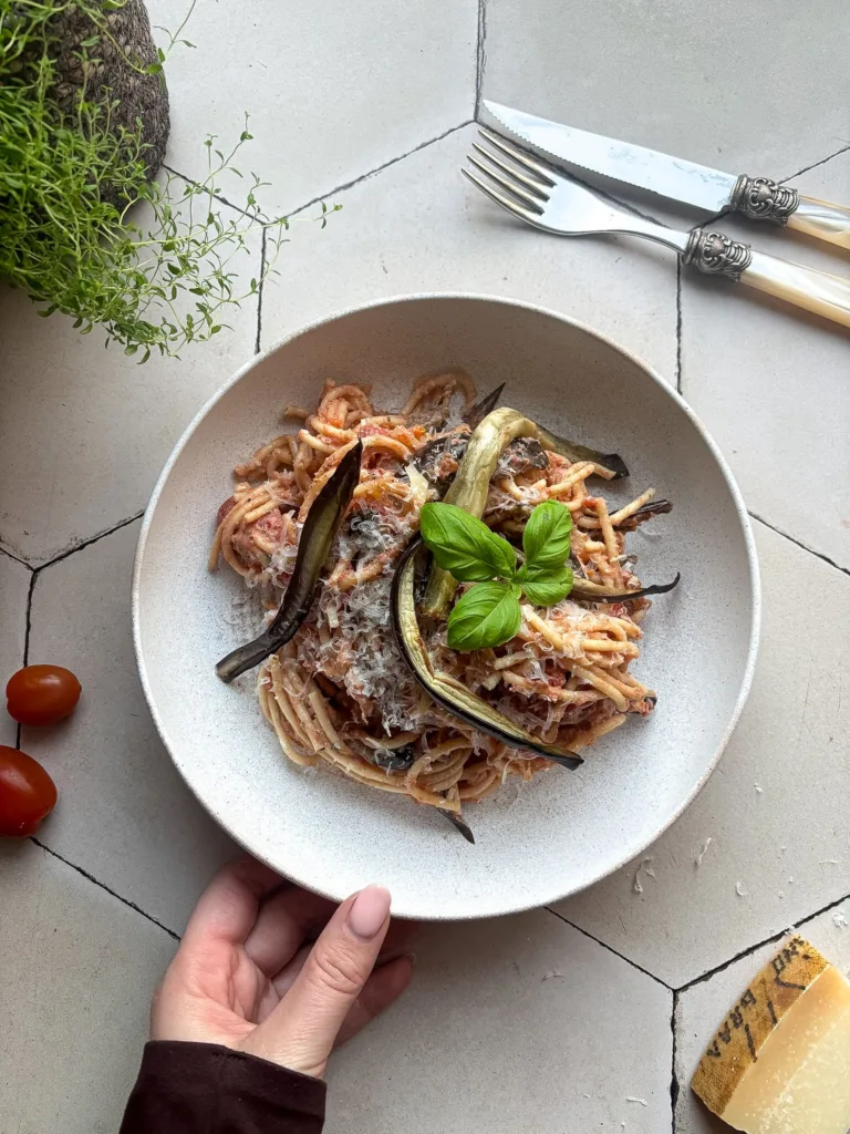 aubergine pasta
